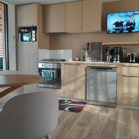 Camping Mobil Home 6 Places 3Ch 2Sdb Tres Haut De Gamme *